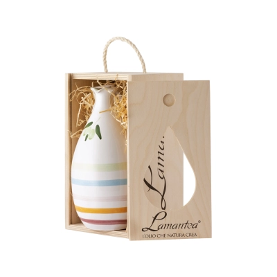 Ekstra devičansko masli ulje Coratina (0,2% kiselosti) u keramičkoj posudi i drvenoj kutiji 1lit